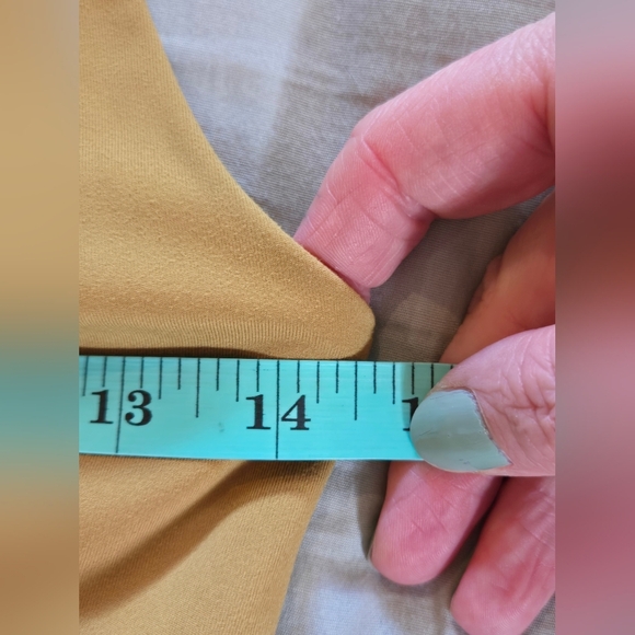 Fabletics | 'Isabella' Midi Low Impact Sports Bra, Size XS - Picture 7 of 8